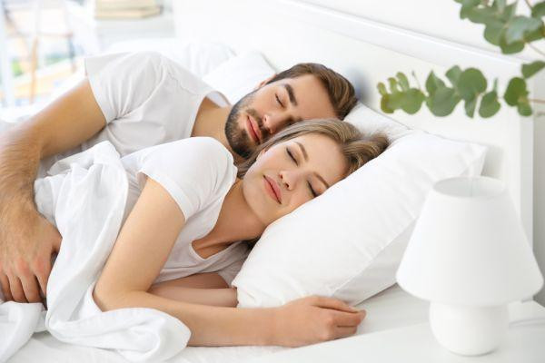 ارتباط بین رابطه جنسی و خواب